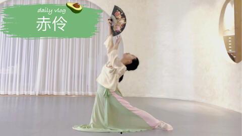 汉服独舞成人舞蹈视频,成人独舞中的汉服风情演绎