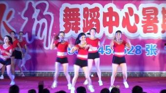 成人舞蹈学员颁奖视频,成人舞蹈学员颁奖典礼精彩瞬间