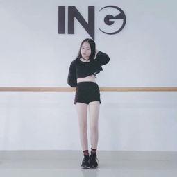 简单好跳成人舞视频,跟随简单好跳成人舞视频，开启舞蹈新旅程